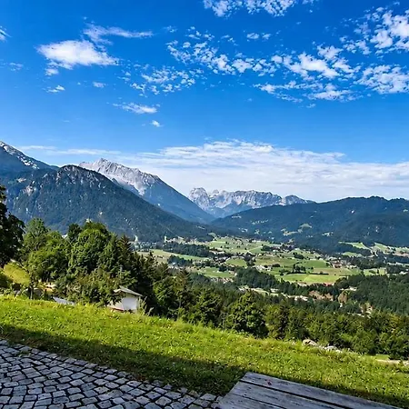 Urlaubshof Kranvogllehen مزرعة للإقامة *